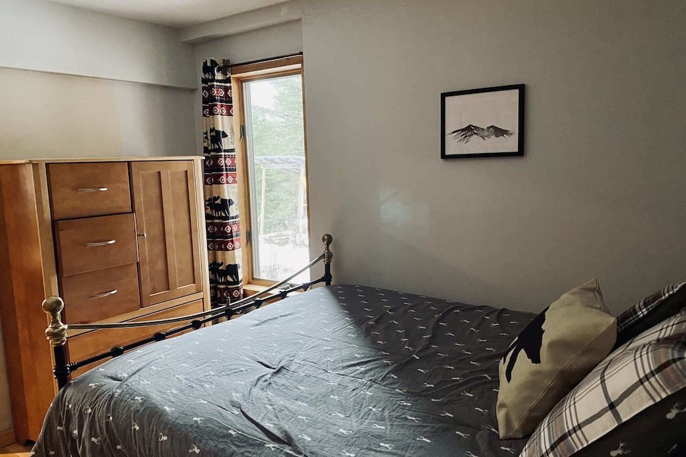 Photo of Others in Malone