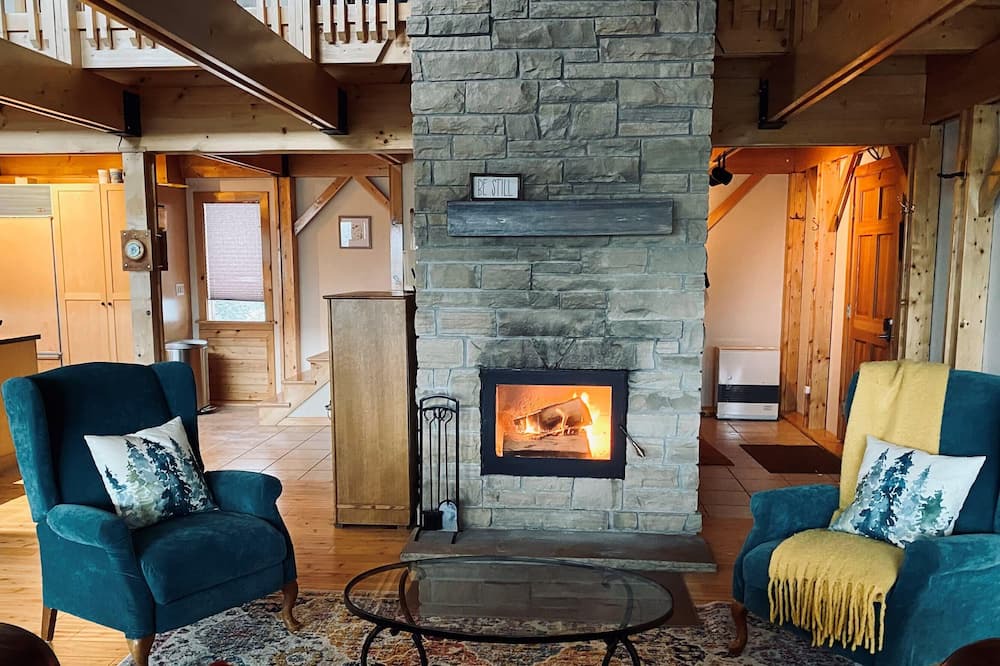 Photo of Livingroom in Malone