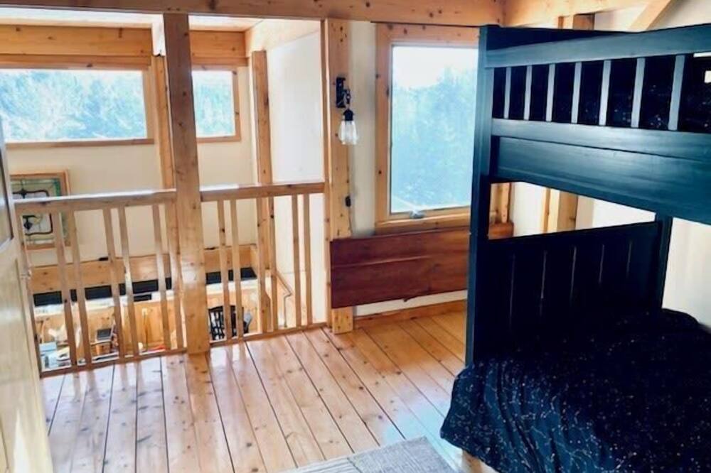 Photo of Others in Malone