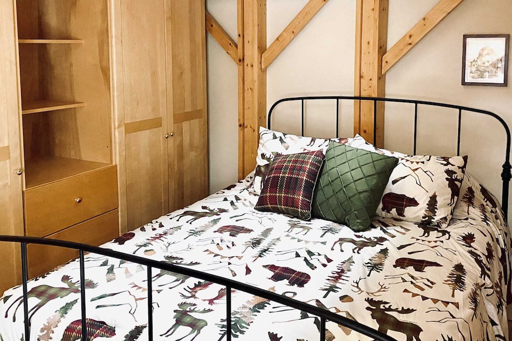 Photo of Others in Malone