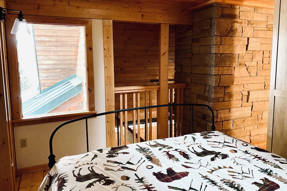 Photo of Others in Malone