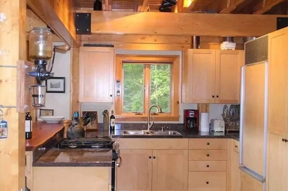 Photo of Others in Malone