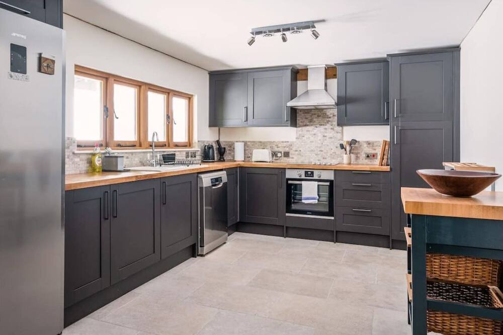 Photo of Others in Shoscombe