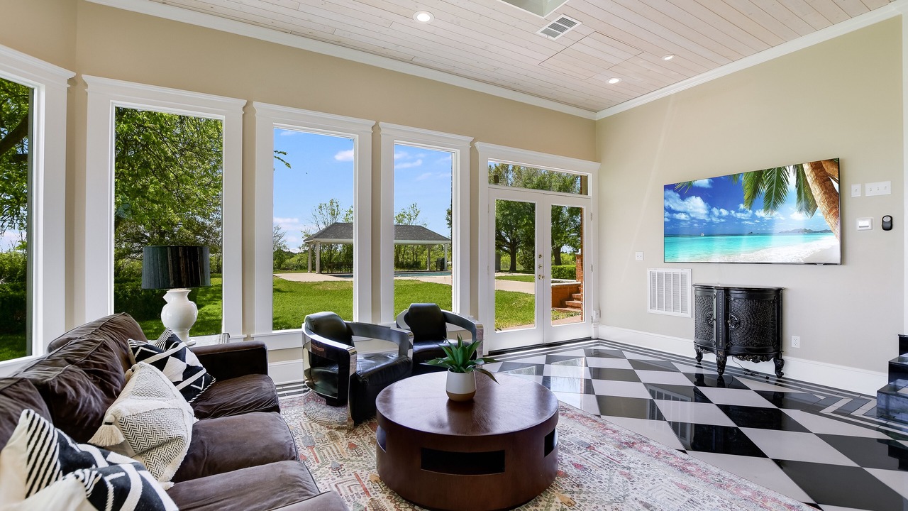 Photo of Livingroom in Elgin