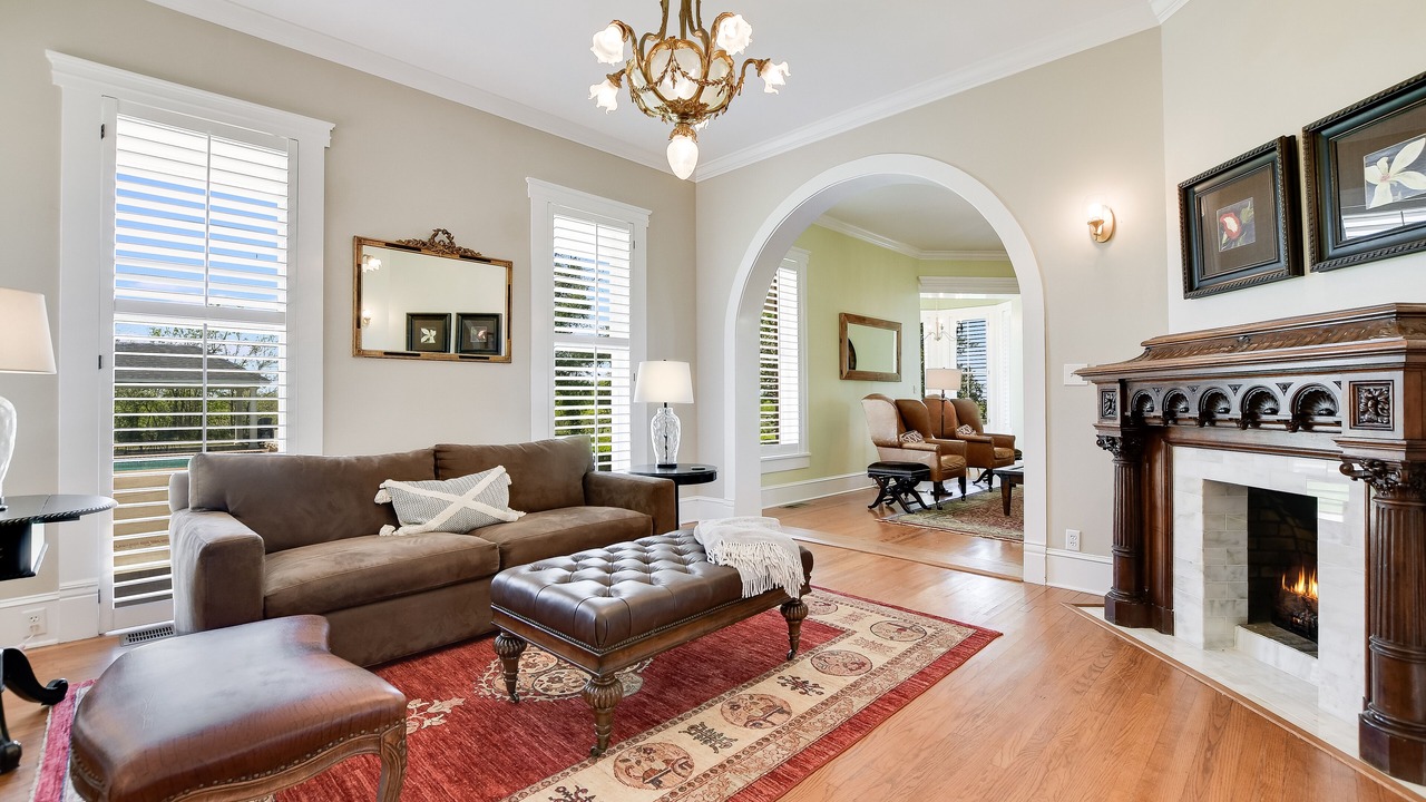 Photo of Livingroom in Elgin