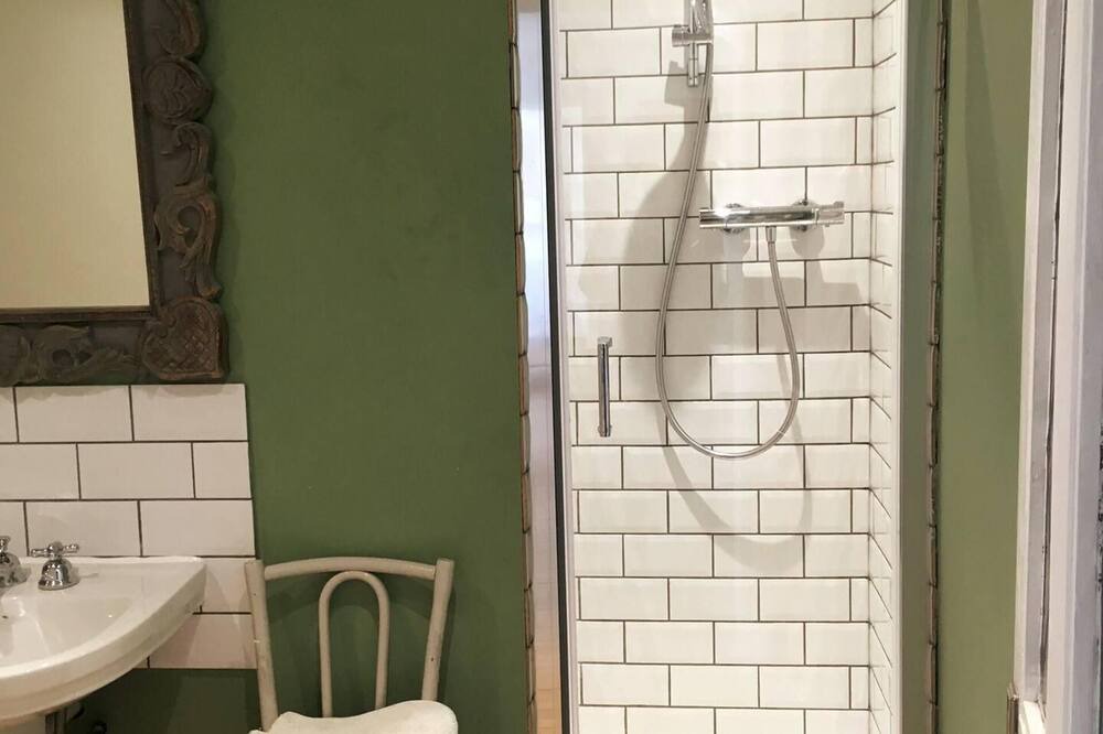 Photo of Bathroom in Washington