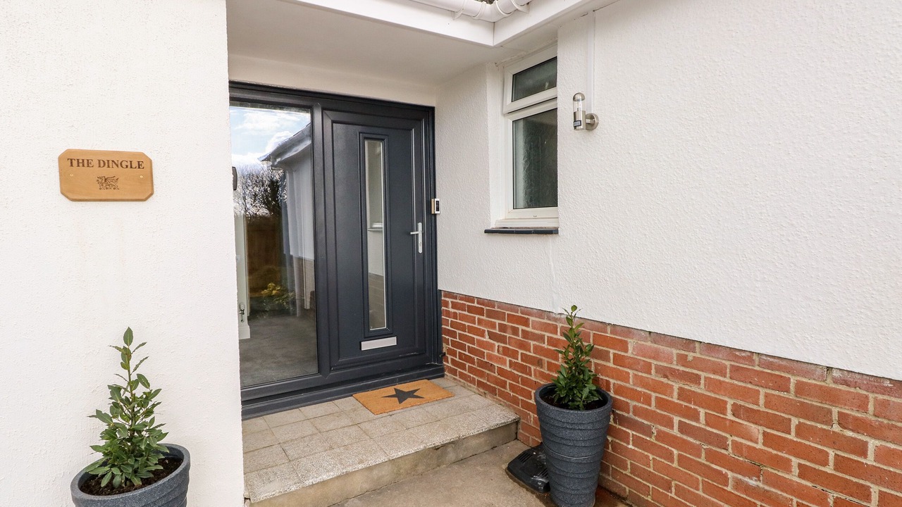 Photo of Others in Wiseman's Bridge