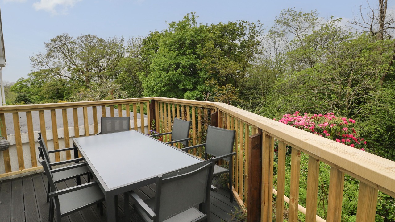 Photo of Patio Balcony in Wiseman's Bridge