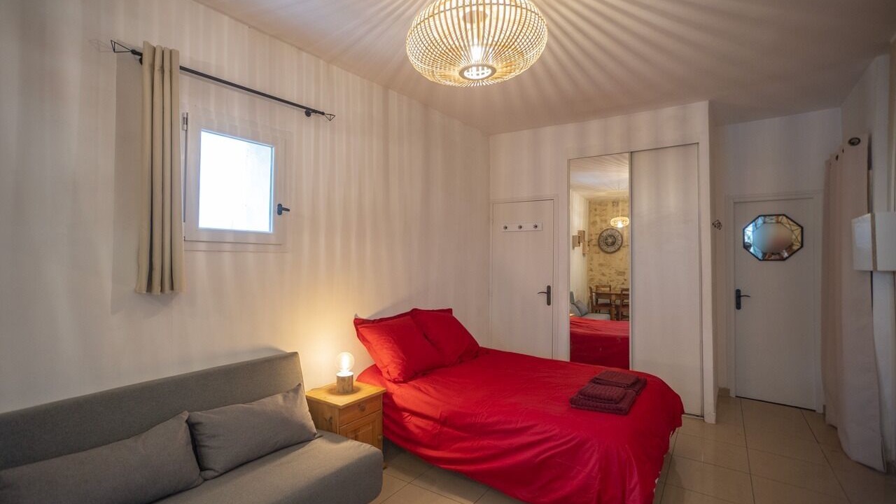 Photo of Others in Antigone