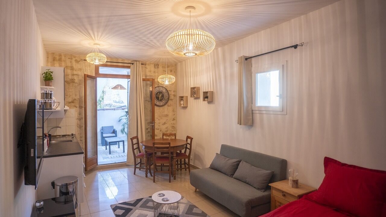 Photo of Others in Antigone