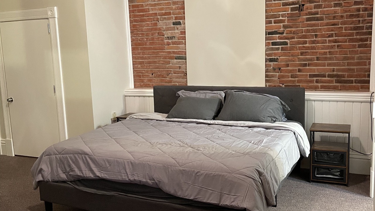 Photo of Others in Albany