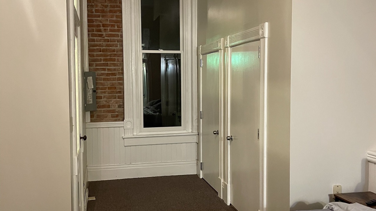 Photo of Others in Albany