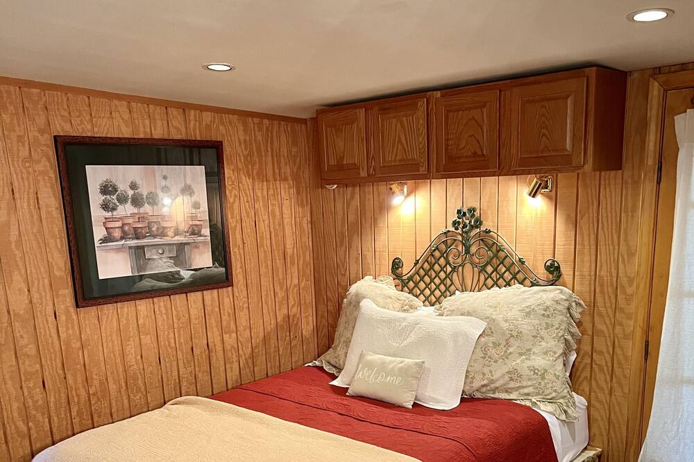 Photo of Bedroom in Pelzer