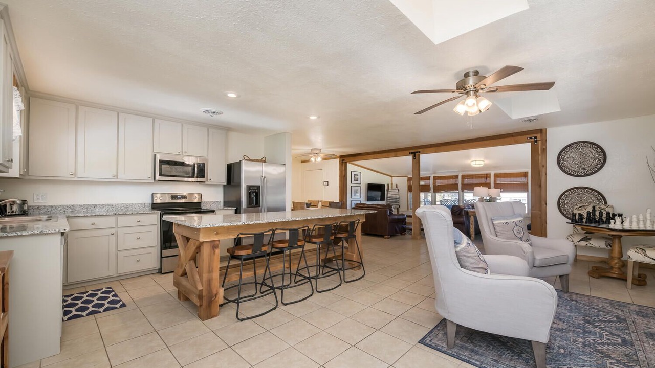 Photo of Kitchen in Laguna Park