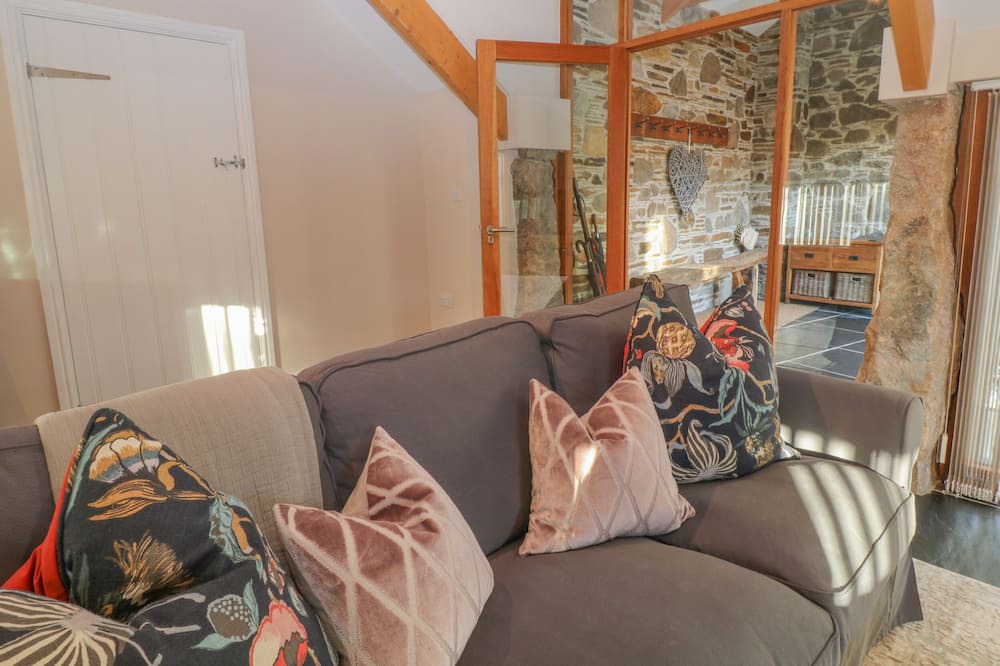 Photo of Livingroom in Callington