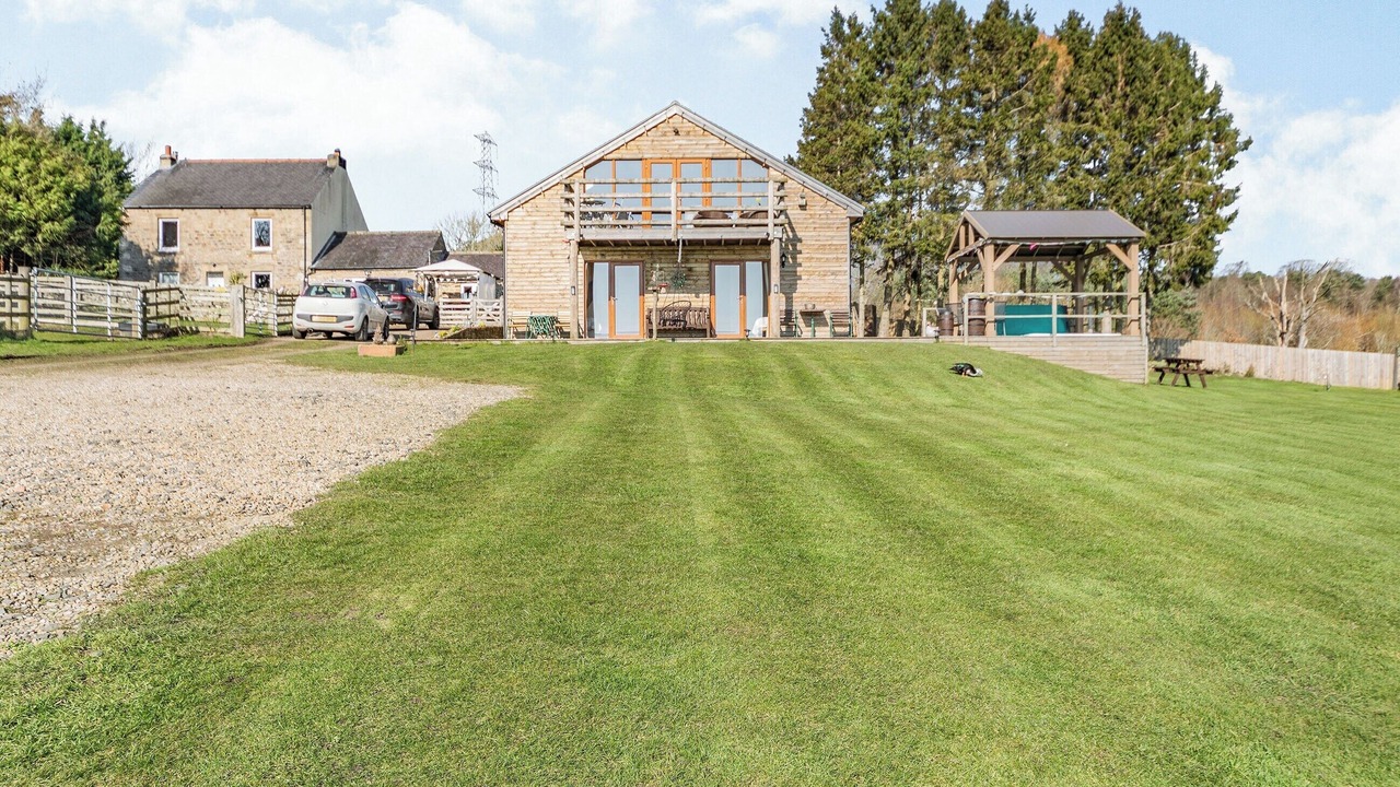 Photo of Outdoor in Henshaw