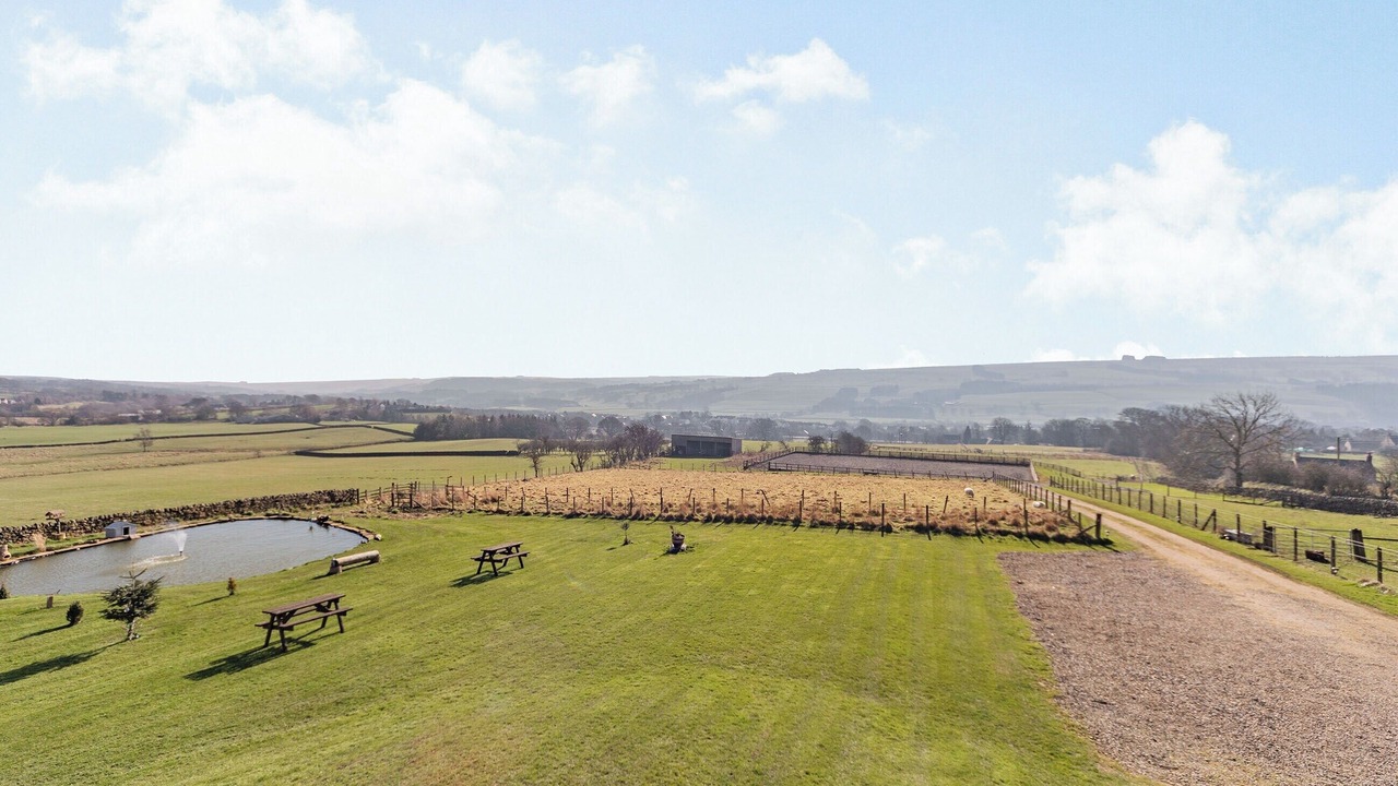 Photo of Others in Henshaw