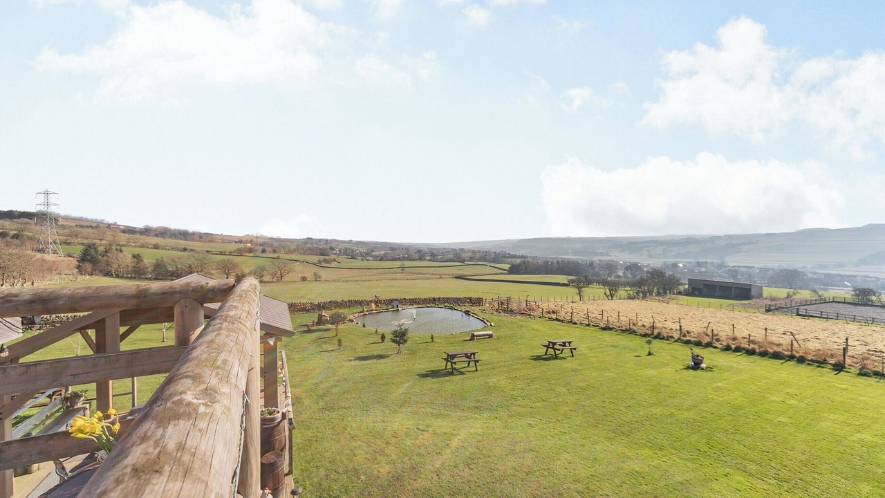 Photo of Outdoor in Henshaw