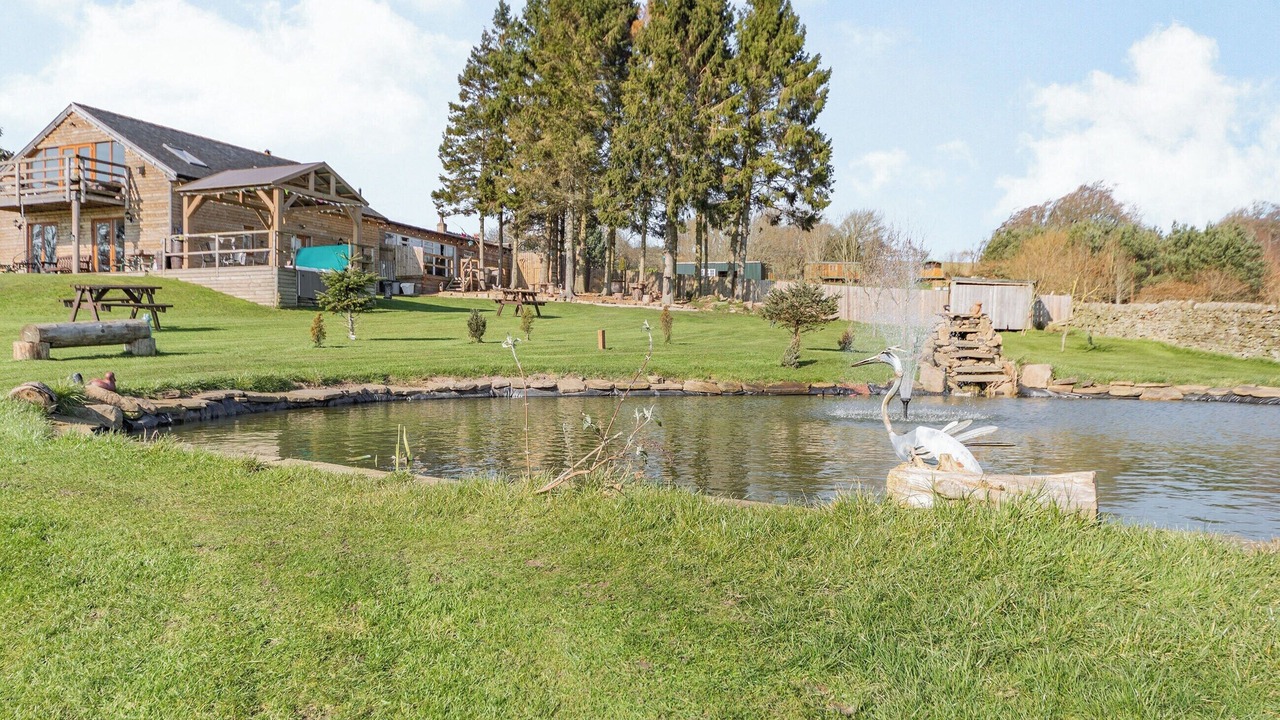 Photo of Outdoor in Henshaw