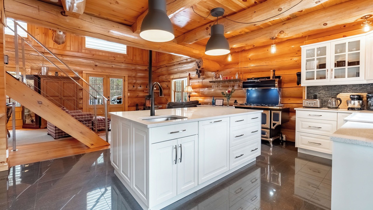 Photo of Kitchen in Saint-Alexis-des-Monts