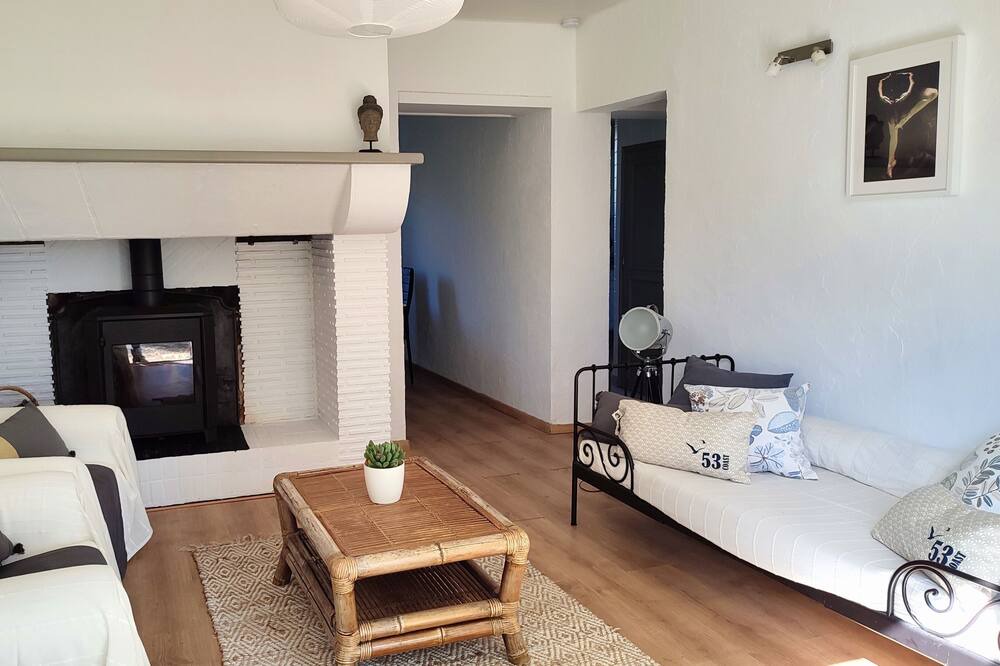 Photo of Livingroom in Estibeaux