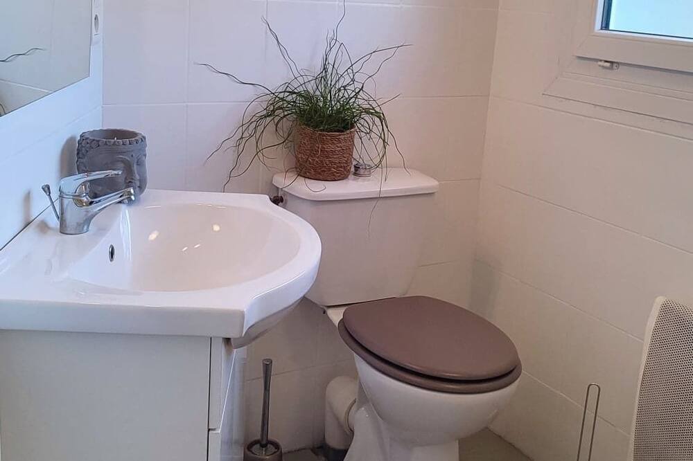 Photo of Bathroom in Estibeaux