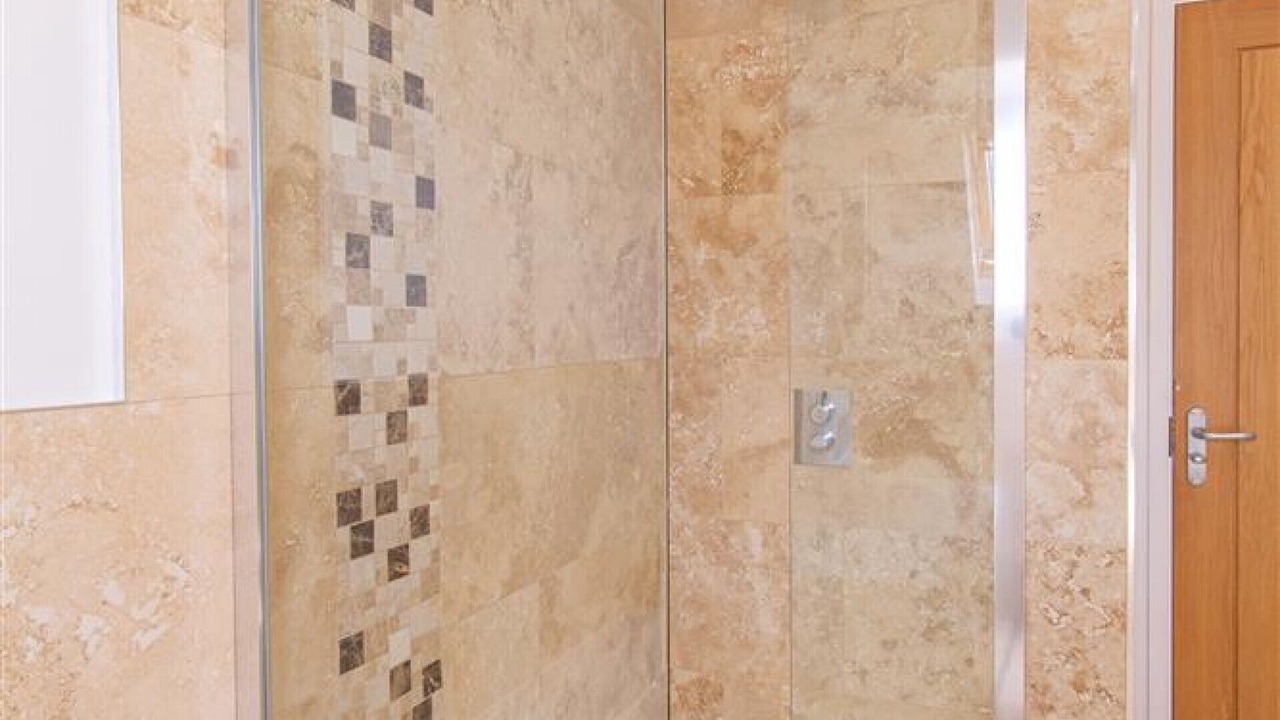 Photo of Bathroom in Crackington Haven