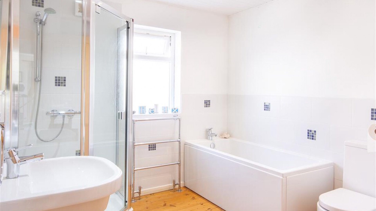 Photo of Bathroom in Crackington Haven