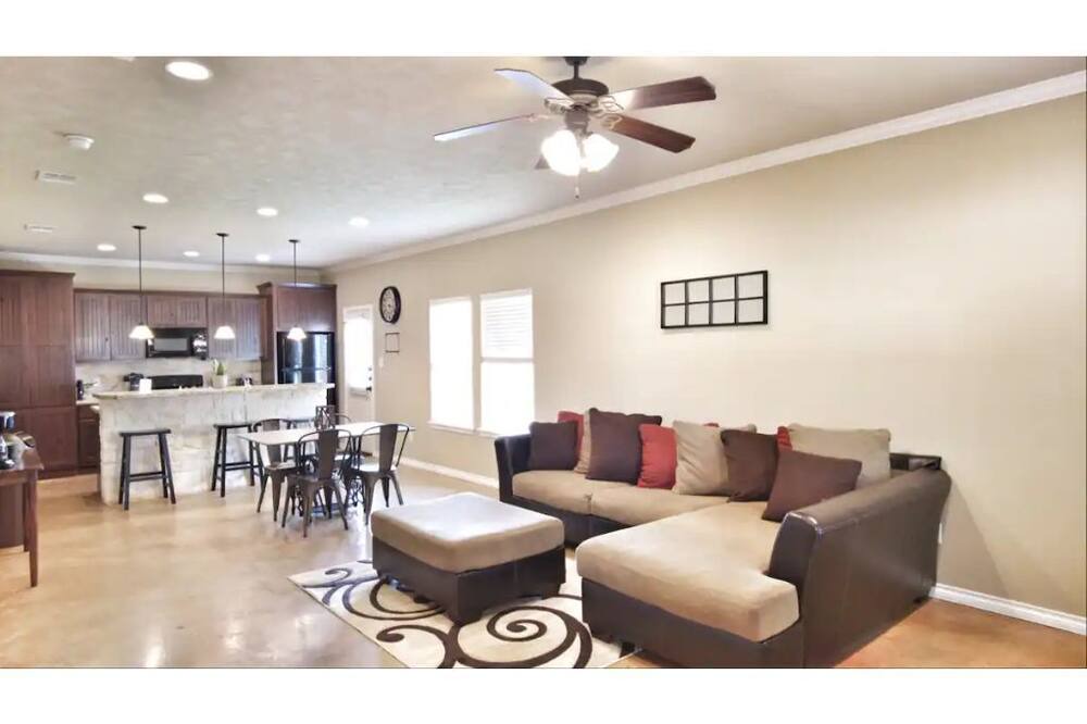 Photo of Livingroom in Wellborn