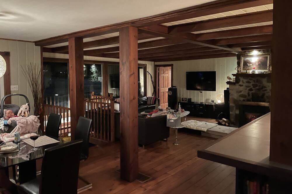 Photo of Livingroom in Saint-Hippolyte