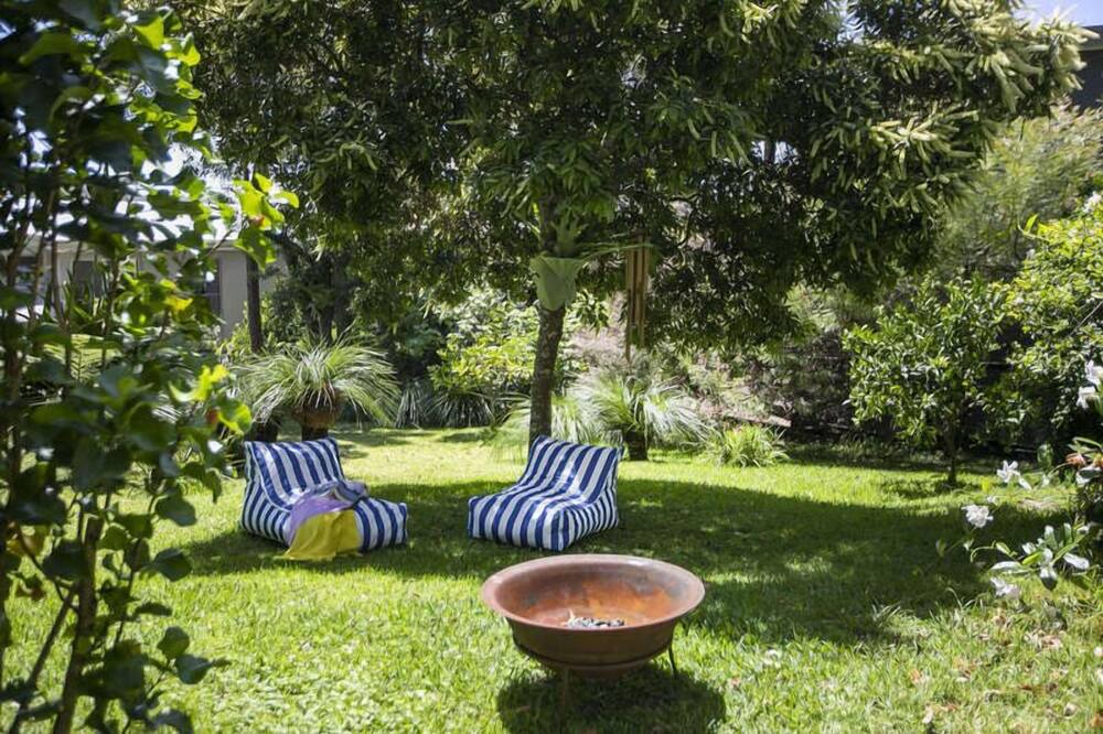 Photo of Others in Macmasters Beach