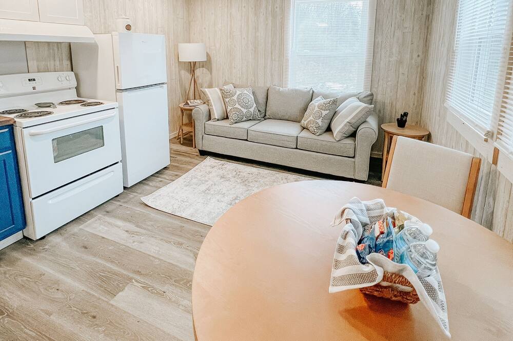 Photo of Livingroom in Distant