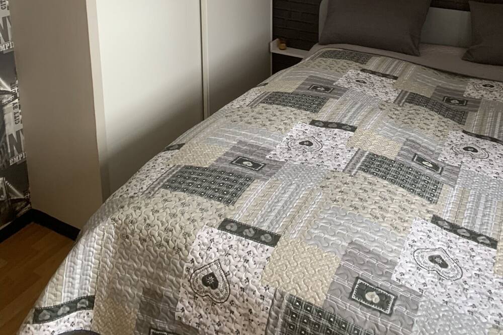 Photo of Bedroom in Verton