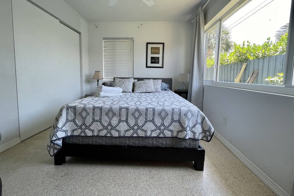 Photo of Bedroom in Central Business District