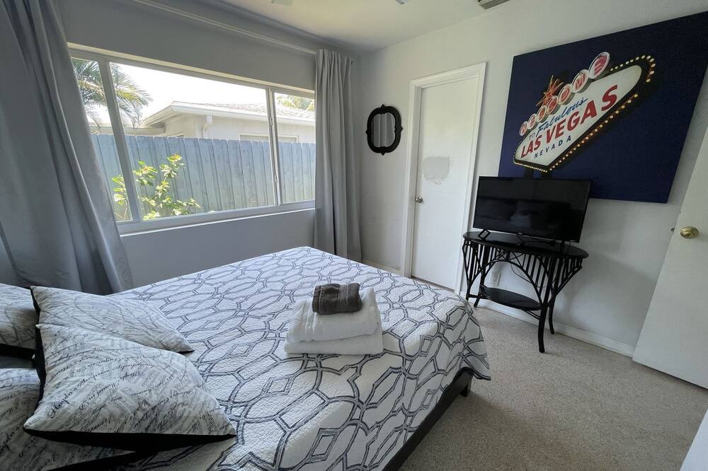 Photo of Bedroom in Central Business District