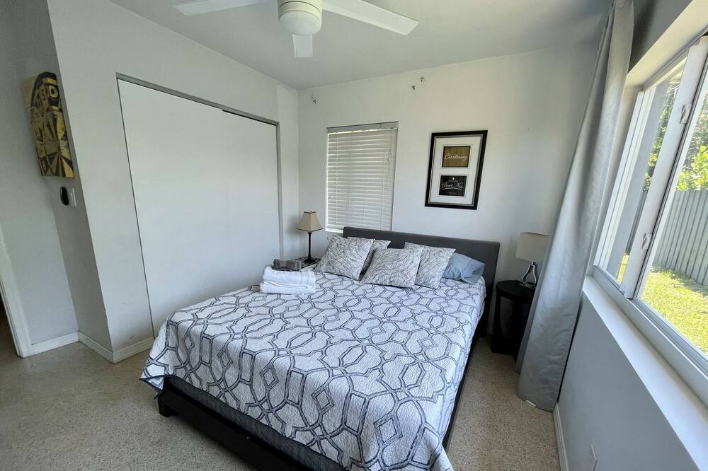 Photo of Bedroom in Central Business District