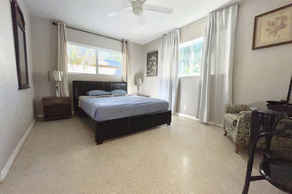 Photo of Bedroom in Central Business District