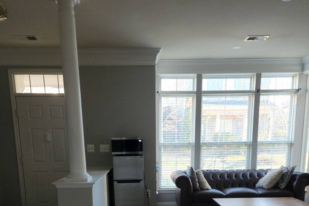 Photo of Livingroom in Woodbridge