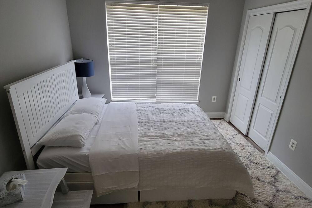 Photo of Bedroom in Woodbridge