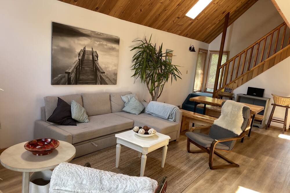 Photo of Livingroom in Sandy Hook