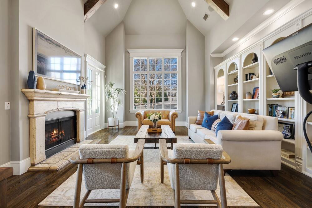 Photo of Livingroom in Jenks