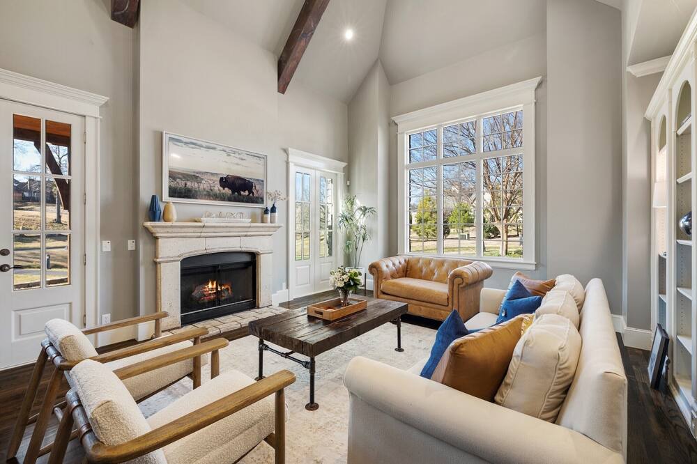 Photo of Livingroom in Jenks