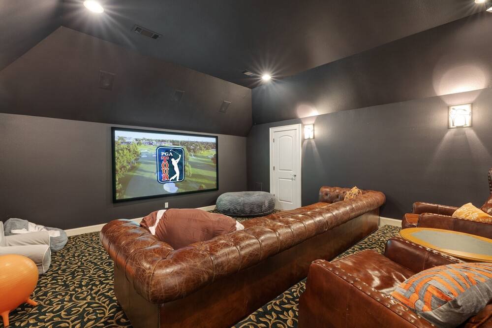 Photo of Livingroom in Jenks