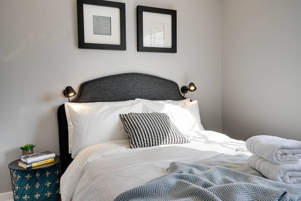 Photo of Bedroom in Ahuntsic-Cartierville