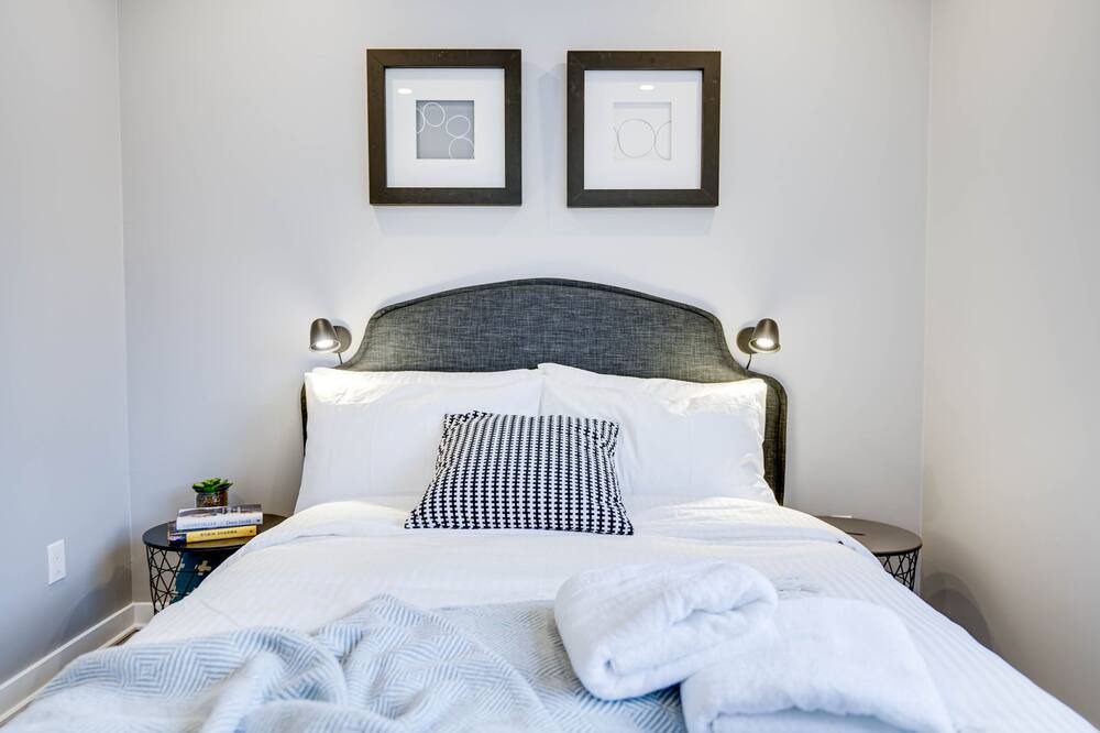 Photo of Bedroom in Ahuntsic-Cartierville