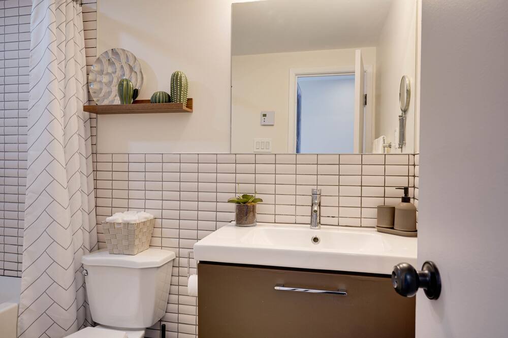 Photo of Bathroom in Ahuntsic-Cartierville