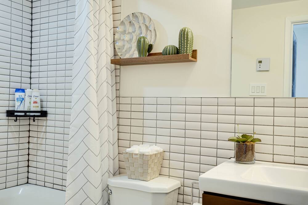 Photo of Bathroom in Ahuntsic-Cartierville
