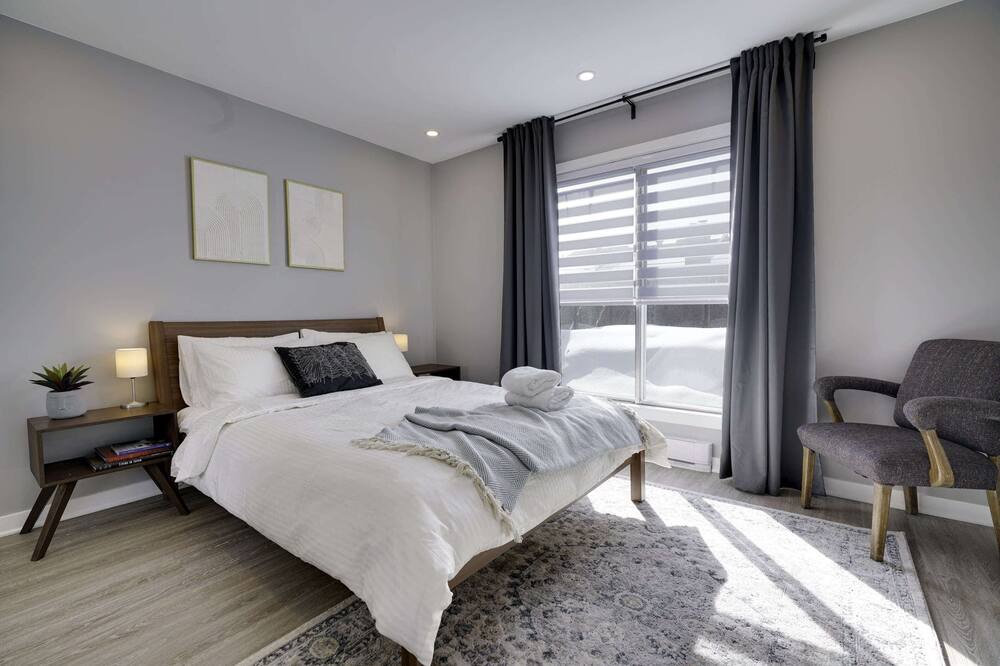 Photo of Bedroom in Ahuntsic-Cartierville
