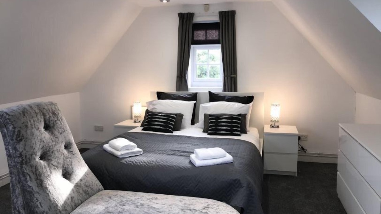 Photo of Others in Warley