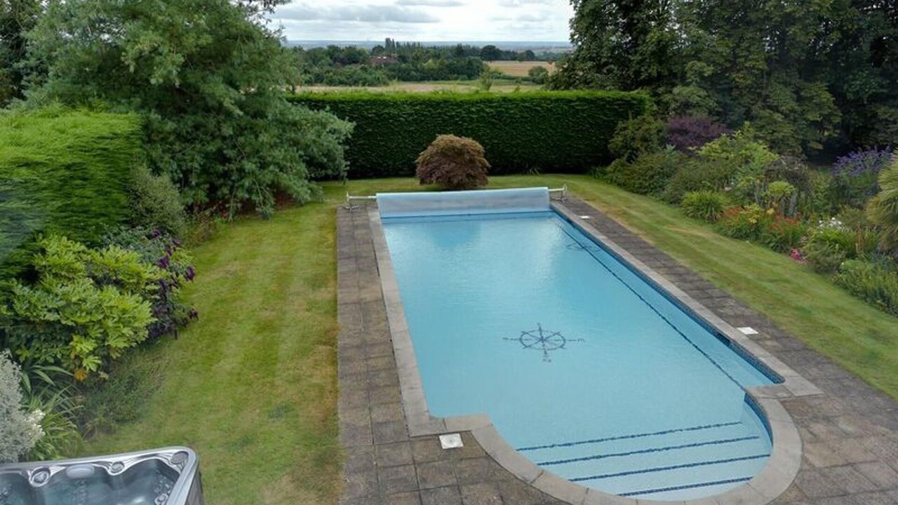 Photo of Outdoor in Warley